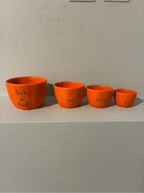 Rae Dunn Halloween double sided measuring cups